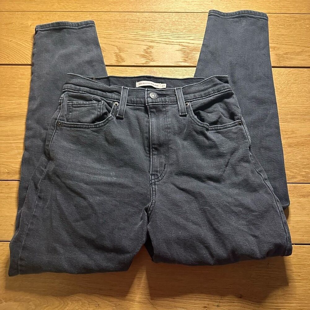 Levi’s high waisted mom jean buttonfly jeans 27 black